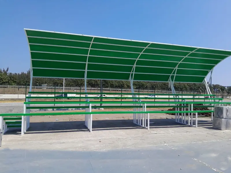 Grada 75 personas con techo curvo lona - Slider 5